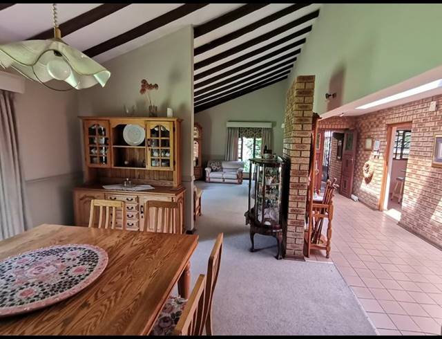 5 BEDROOM HOUSE FOR SALE IN VANDERBIJLPARK SE 3